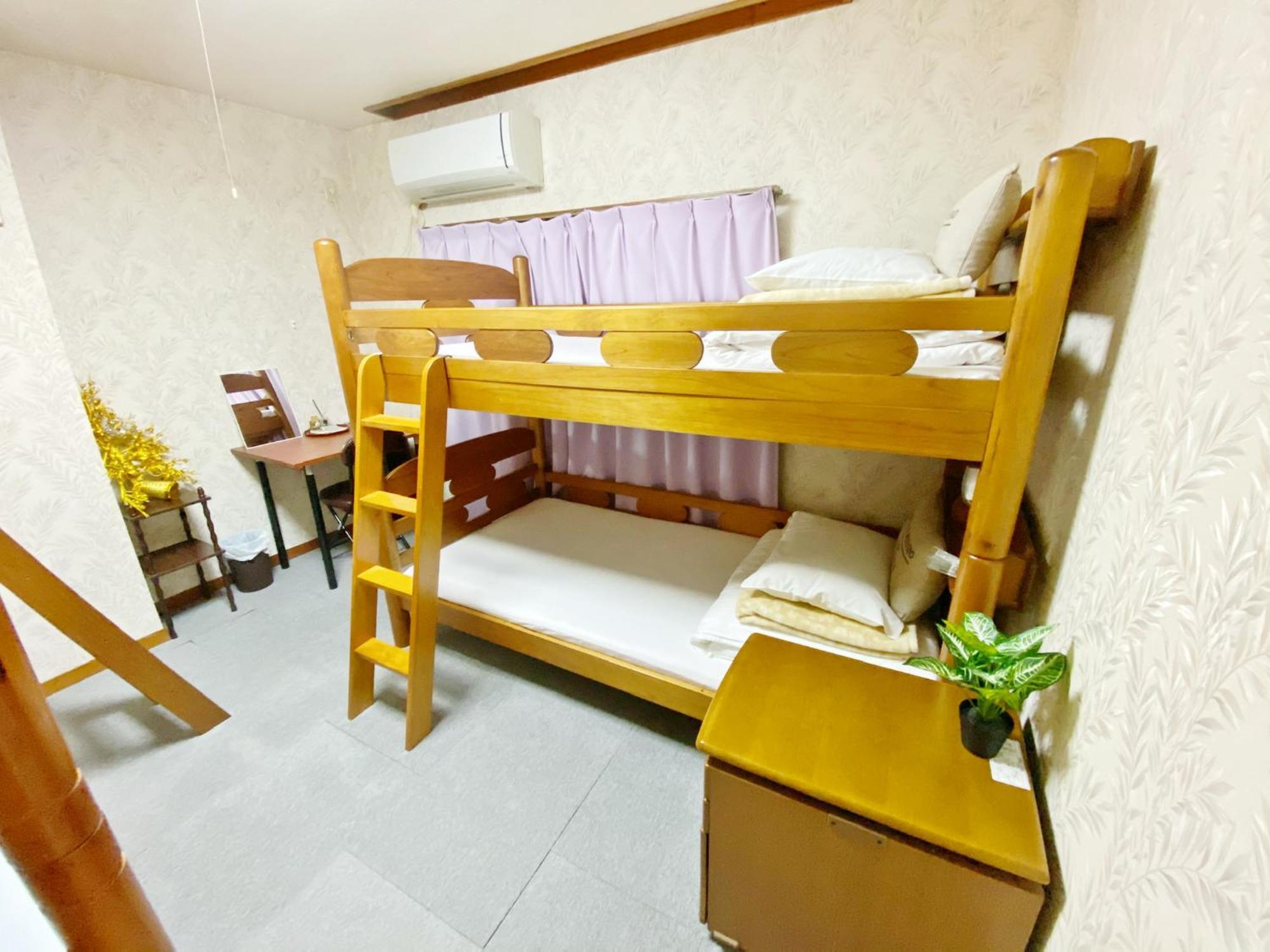 Guesthouse017徳島個室 飲食街中心 阿波踊り会館7分 文理&徳島大学 アスティとくしま車8分 Tokushima Habitación foto